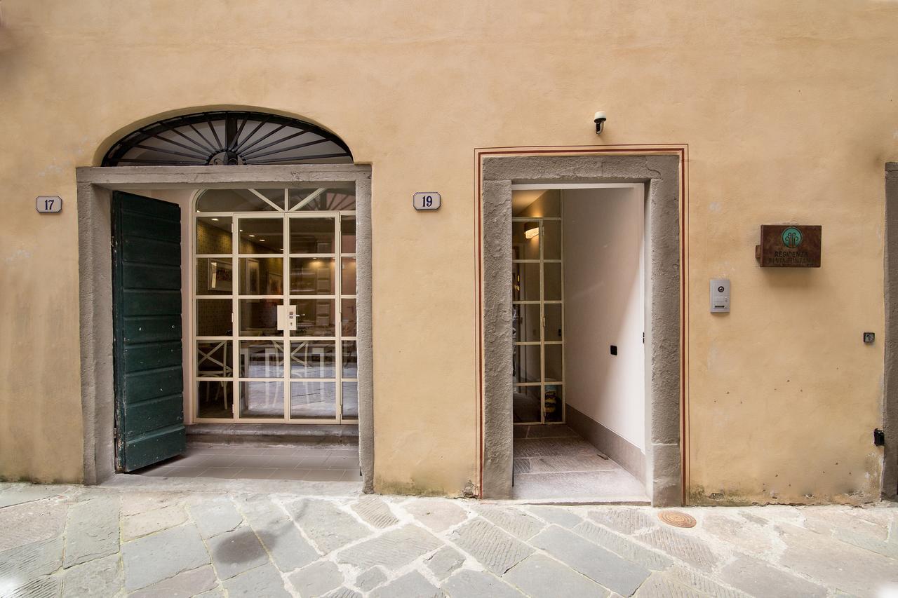 B&B Residenza Di Via Fontana Lucca Exterior foto